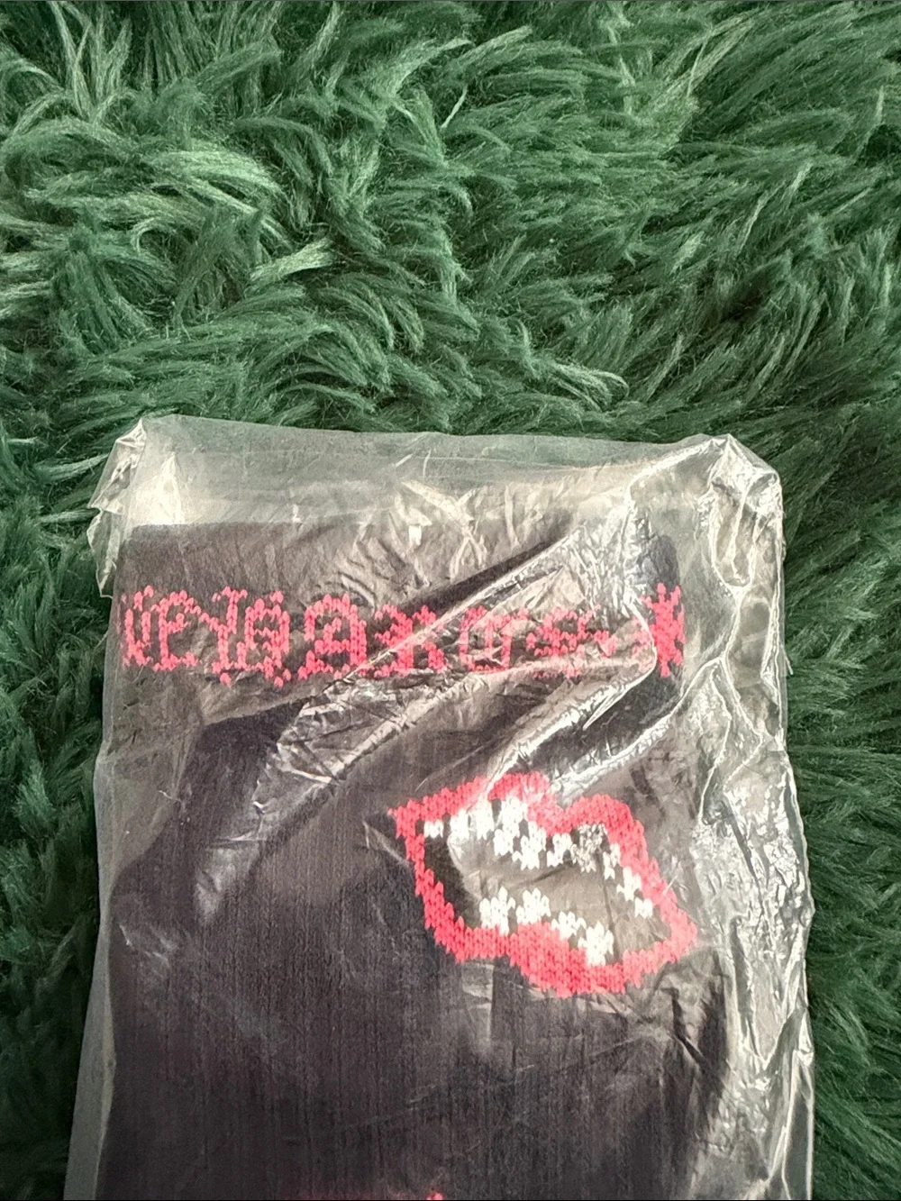 Black And Pink Chrome Heart Socks